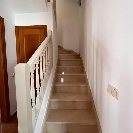 Tobia Villa *